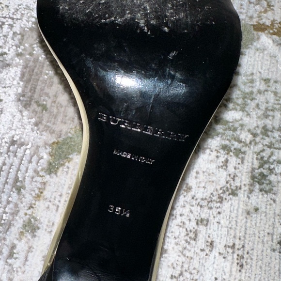 Burberry open toe heels - Picture 4 of 6